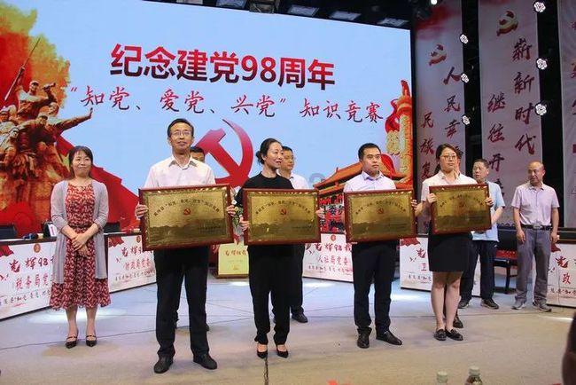 小白鞋太小了怎么办？游戏画面